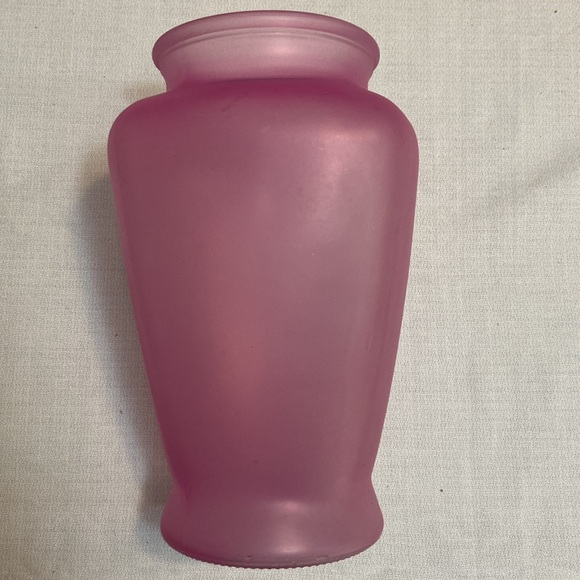 Vintage Pink Frosted Glass Vase USA Made - EUC - Picture 5 of 10